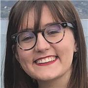 Adapto mis clases en función de las necesidades del alumno. Puedo desplazarme en areas cercanas a Pontevedra.